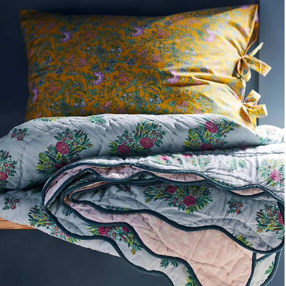 Anthropologie ILUKA COTTON PRINTED FLORAL QUILT Style No. 4540H738AA KING